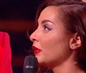 Priscilla Betti en larmes dans Danse avec les stars 6 après son tango avec Yann-Alrick Mortreuil, le 5 décembre 2015 sur TF1