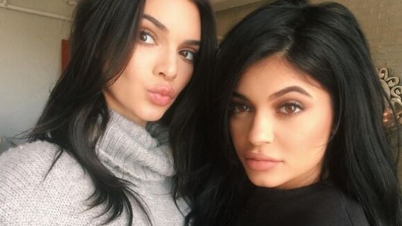 Kendall Jenner : shooting sexy avec Kylie pour leur nouvelle collection de vêtements et polémique