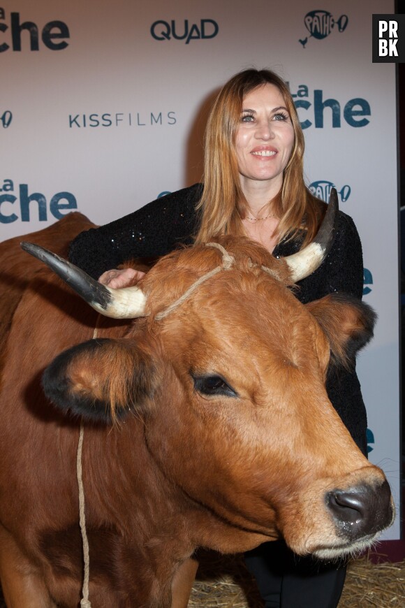 Mathilde Seigner avec Jacqueline à l'avant-première du film La Vache au Pathé Wepler à Paris, le 14 février 2016