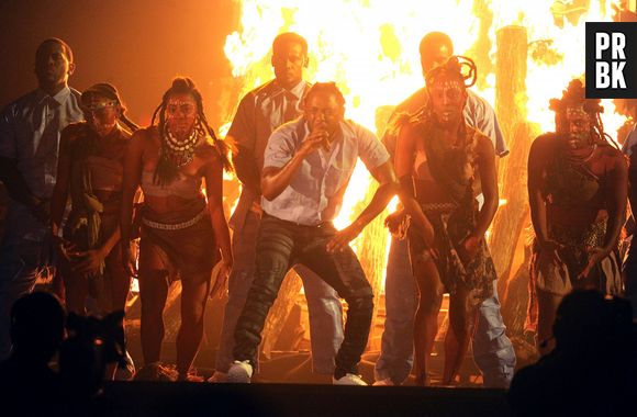 Kendrick Lamar, grand gagnant des Grammy Awards 2016 avec l'album "To Pimp A Butterfly", sur la scène du Staples Center à Los Angeles, le 15 février 2016