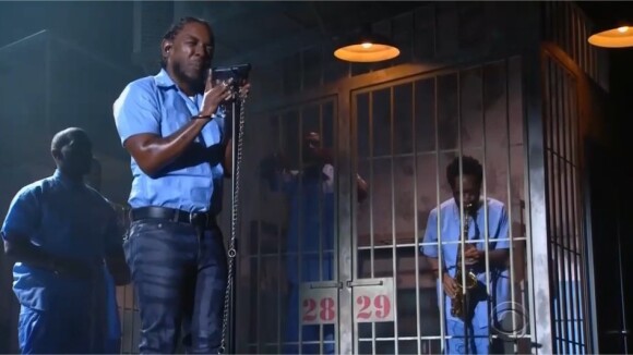 Kendrick Lamar survole les Grammy Awards 2016 : la vidéo de sa performance dingue sur Alright