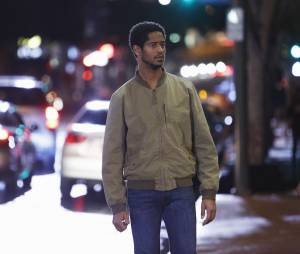 How to Get Away with Murder saison 2, épisode 14 : Wes (Alfred Enoch) sur une photo