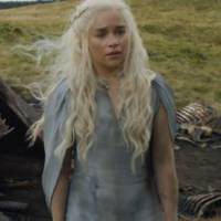 Game of Thrones : Emilia Clarke galère à apprendre la langue des Dothraki
