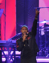 Usher habillé en concert, c'est quand même mieux
