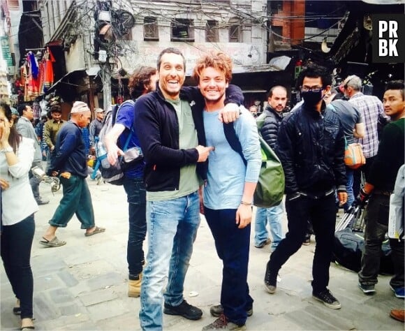 Kev Adams et Vincent Elbaz au Népal sur le tournage du film Tout là-haut
