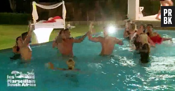 Les candidats des Marseillais South Africa ont terminé leur dernière soirée dans la piscine.