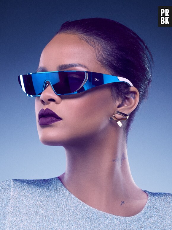 Rihanna retrouve Dior pour une collection de lunettes de soleil à son nom.