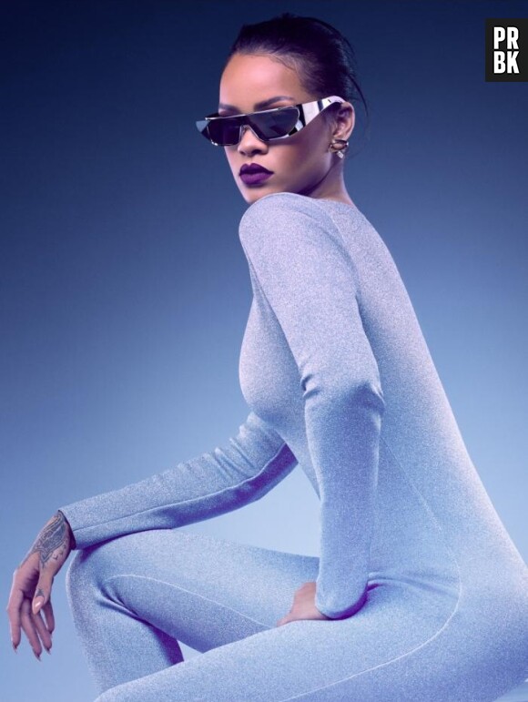 Rihanna a imaginé des lunettes de soleil pour Dior.