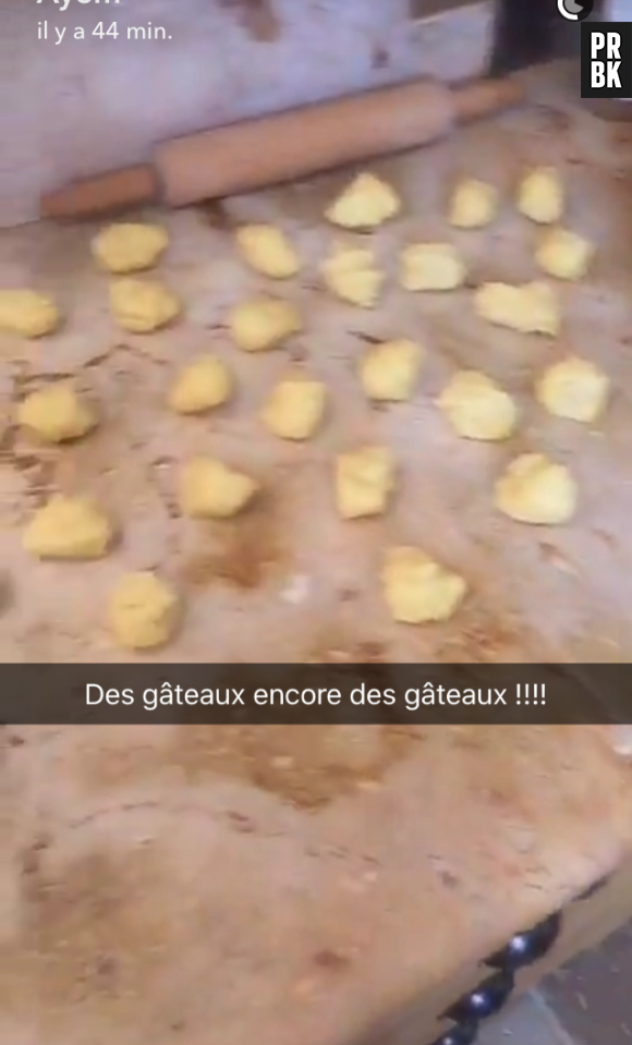 Ayem Nour a aussi fait elle-même des gâteaux. S'agit-il d'une fête organisée pour son fils ?