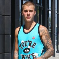 Justin Bieber : après Orlando Bloom, le chanteur se dévoile complètement nu en vacances 🍑