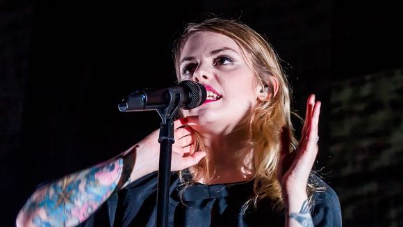 Coeur de Pirate : rupture difficile avec Laura Jane Grace, ne lui parlez plus d'elle !