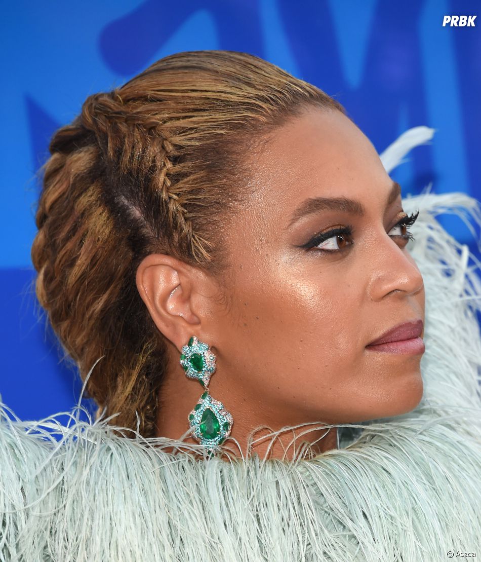 Beyoncé portait des bijoux Lorraine Schwartz aux MTV VMA 2016