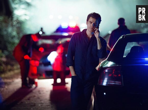 The Vampire Diaries saison 8, épisode 1 : Stefan (Paul Wesley) sur une photo