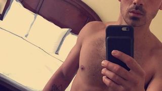 Joe Jonas parle de sexe : il raconte sa première fois avec une actrice de Twilight