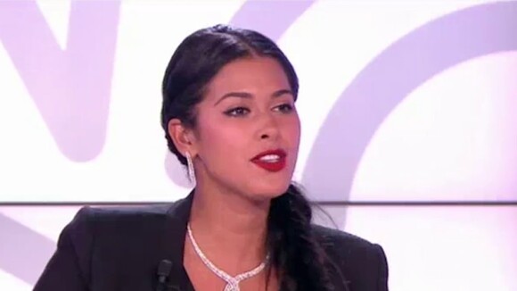 Ayem Nour : ses confidences coquines sur Nabilla Benattia et Caroline Receveur 👩❤💋👩