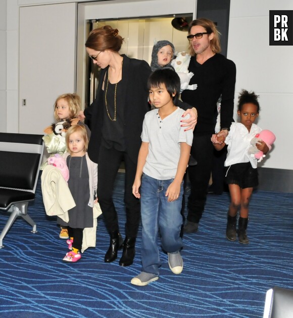 Brad Pitt voudrait la garde partagée des enfants mais Angelina Jolie préférerait avoir la garde exclusive.