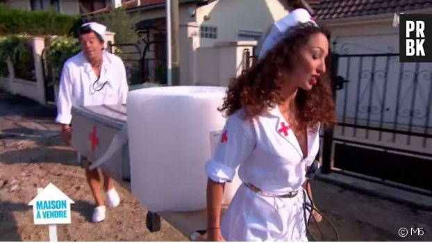 Stéphane Plaza et Emmanuelle Rivassoux (Maison à vendre) arrivent déguisés en infirmières le 11 janvier 2017