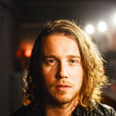 Julien Doré roi des punchlines sur Twitter : best of de ses meilleures réponses aux trolls