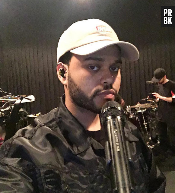 Selena Gomez et The Weeknd officialisent leur couple : le chanteur poste une photo de sa chérie en plein séjour romantique en Italie.