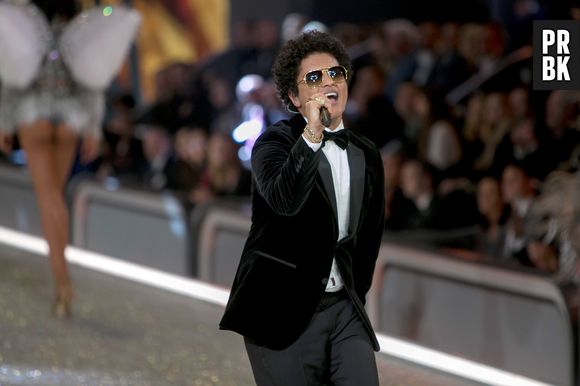 Bruno Mars prêt à abandonner la musique pour retrouver sa maman ? Ses confessions bouleversantes