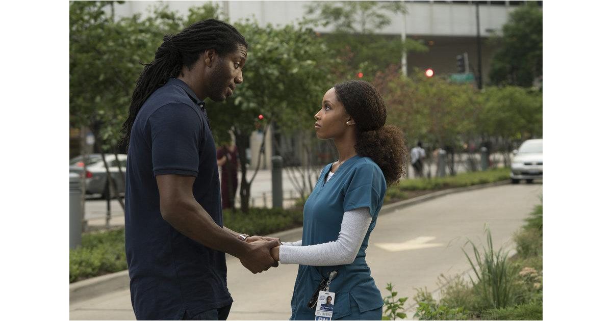 Chicago Med saison 2 : un choix compliqué à venir pour April - Purebreak