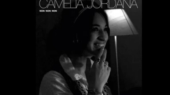Camélia Jordana vous ouvre les portes du tournage de son clip ! 