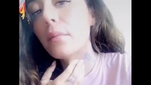 Anaïs Camizuli se fait enlever sept tatouages sur Snapchat