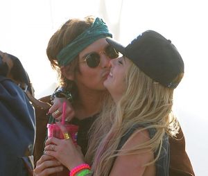 Ashley Benson et Tyler Blackburn au festival Coachella 2013