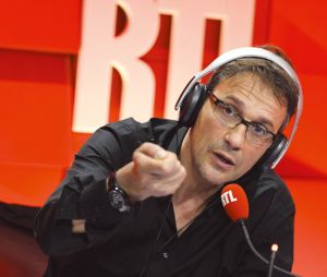 Julien Courbet présent lors de l'attentat des Champs-Elysées le 20 avril 2017, son récit sur RTL le lendemain matin