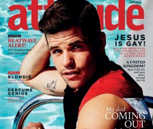 Charlie Carver dévoile que son père était gay