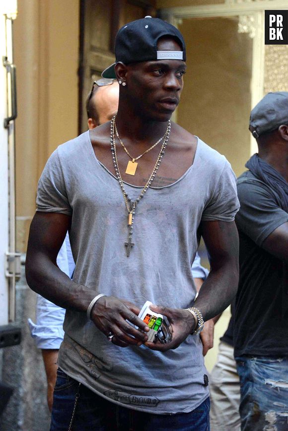 Kim Kardashian et ses fesses violemment clashées par Mario Balotelli 