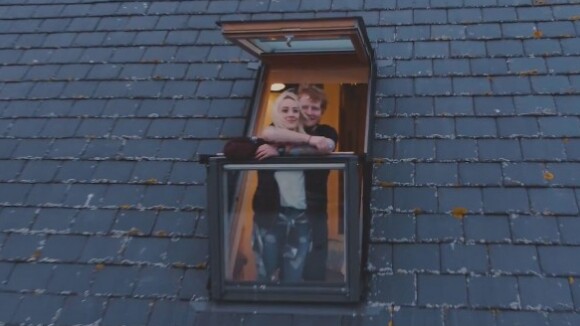 Clip "Galway Girl" : Ed Sheeran invite Saoirse Ronan pour une folle virée irlandaise