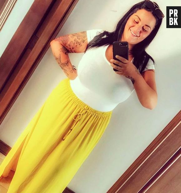 Sarah Fraisou dévoile sur Snapchat son nouveau corps après les opérations de chirurgie esthétique !
