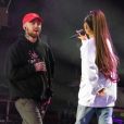  Ariana Grande : après son concert One Love Manchester, la chanteuse se serait fait un tatouage en hommage aux victimes de l'attentat. 
  