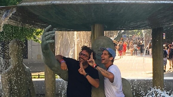 Maxime Musqua de retour sur YouTube avec son "bouclette brothers"
