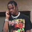  Kylie Jenner et Travis Scott passent un cap dans leur couple : ils se sont faits le même tatouage ! 
  