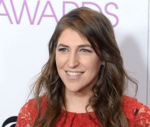 Mayim Bialik (The Big Bang Theory) fait polémique en plein affaire Harvey Weinstein