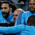 Patrice Evra critiqué pour son coup de pied à un fan, Rohff prend sa défense