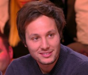 Kelly Vedovelli séduite par Vianney dans TPMP : gêné, il explique avoir une petite amie !