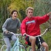 Justin Bieber et Selena Gomez : moment complice à vélo