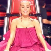 Miley Cyrus : sa robe rose bonbon portée pour The Voice prend cher sur les réseaux