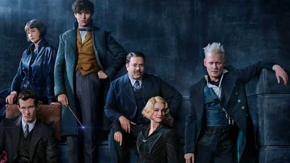 Les Animaux Fantastiques 2 : Johnny Depp viré ? Le réalisateur défend le comédien