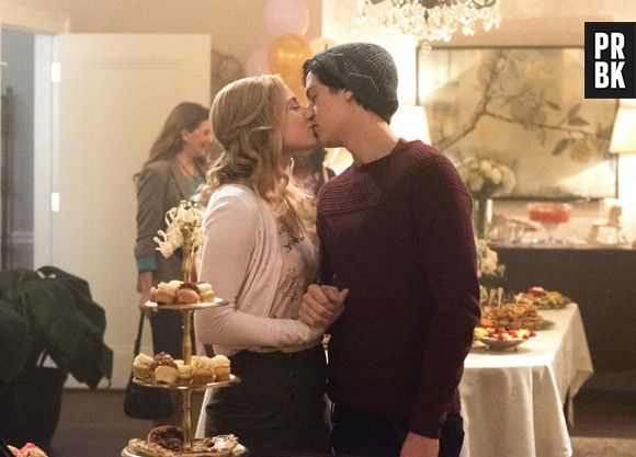 Riverdale saison 2 : un nouveau rapprochement à venir pour Betty et Jughead ?