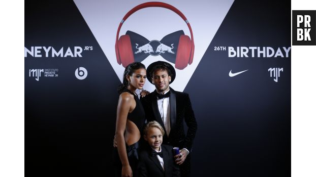 Neymar : revivez sa soirée d&#039;anniversaire pour ses 26 ans