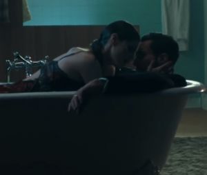 "Wait" de Maroon 5 : Adam Levine a le coeur brisé par Alexandra Daddario dans le clip !