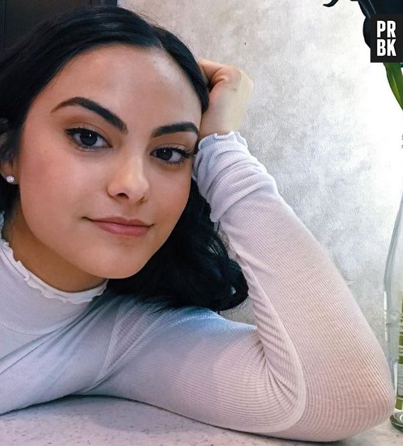 Camila Mendes (Riverdale) arrête les régimes et pousse un coup de gueule : "Cela m'a rendue malheureuse" !