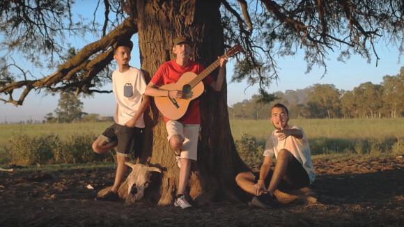 Clip "Papa" : Bigflo & Oli emmènent leur père en Argentine pour un voyage émouvant