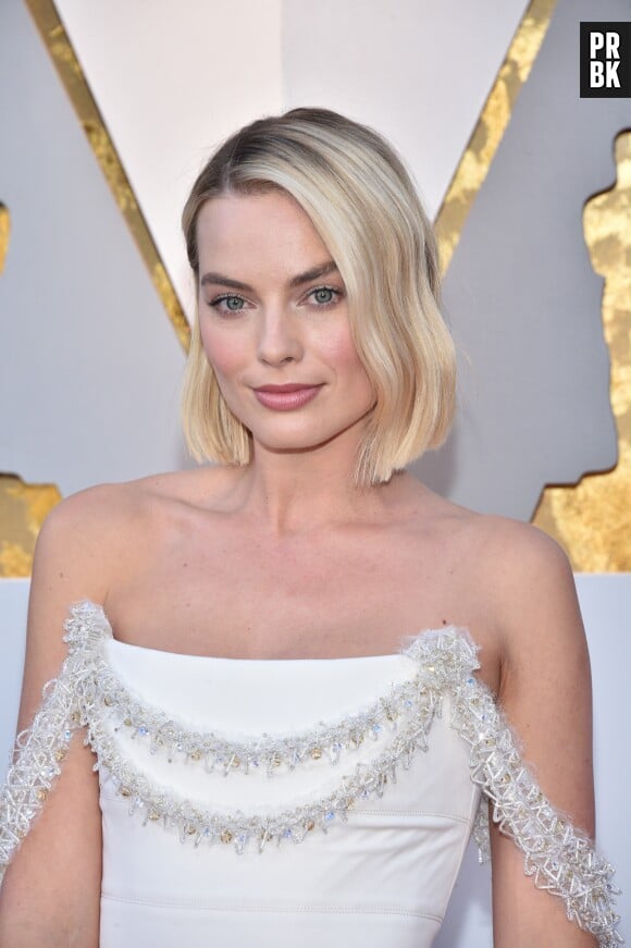 Margot Robbie sur le tapis rouge des Oscars le 4 mars 2018 à Los Angeles