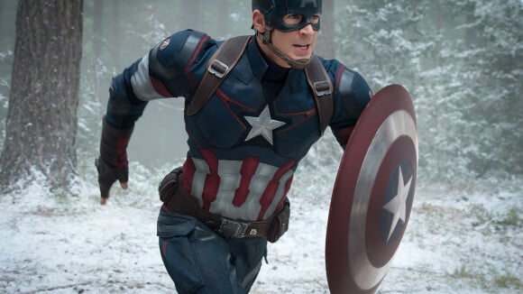 Chris Evans raccroche le costume de Captain America après Avengers 4