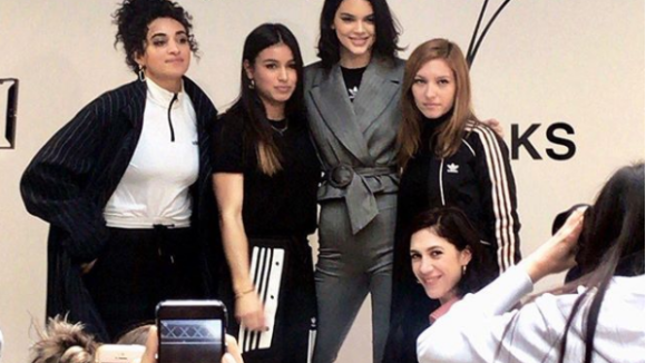 Kendall Jenner à Paris : Disney, Adidas... son séjour dans la Capitale 🇫🇷